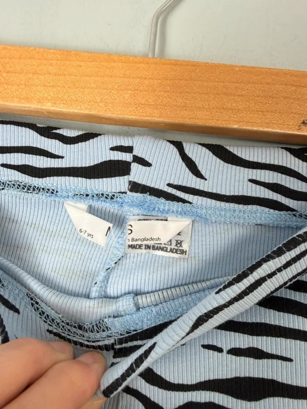 NEW Ex M&S Blue & Black Zebra Striped Ribbed Flared Leggings - Girls 6-7 Years