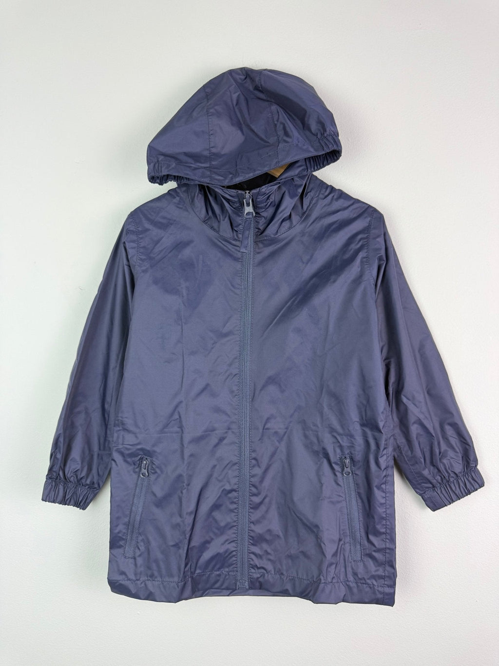 Ex Regatta Black Navy Packaway Rain Jacket - Unisex 2 - 13 Years - Discounted high street clothing for children, ladies and men including everyday wear and seasonal styles. UK online