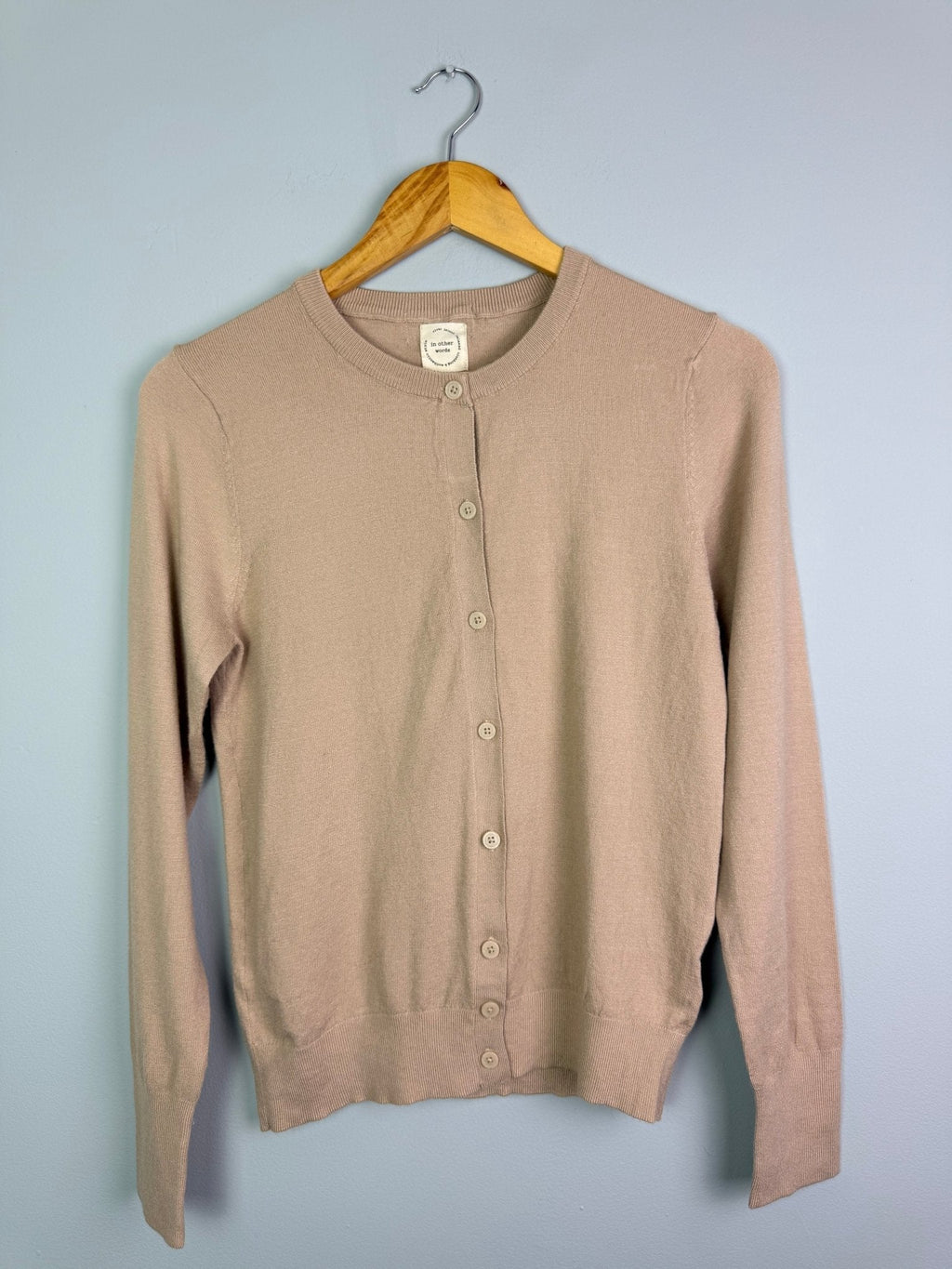 Ladies Ex RI Beige Button Cardigan - Size M - Discounted high street clothing for children, ladies and men including everyday wear and seasonal styles. UK online