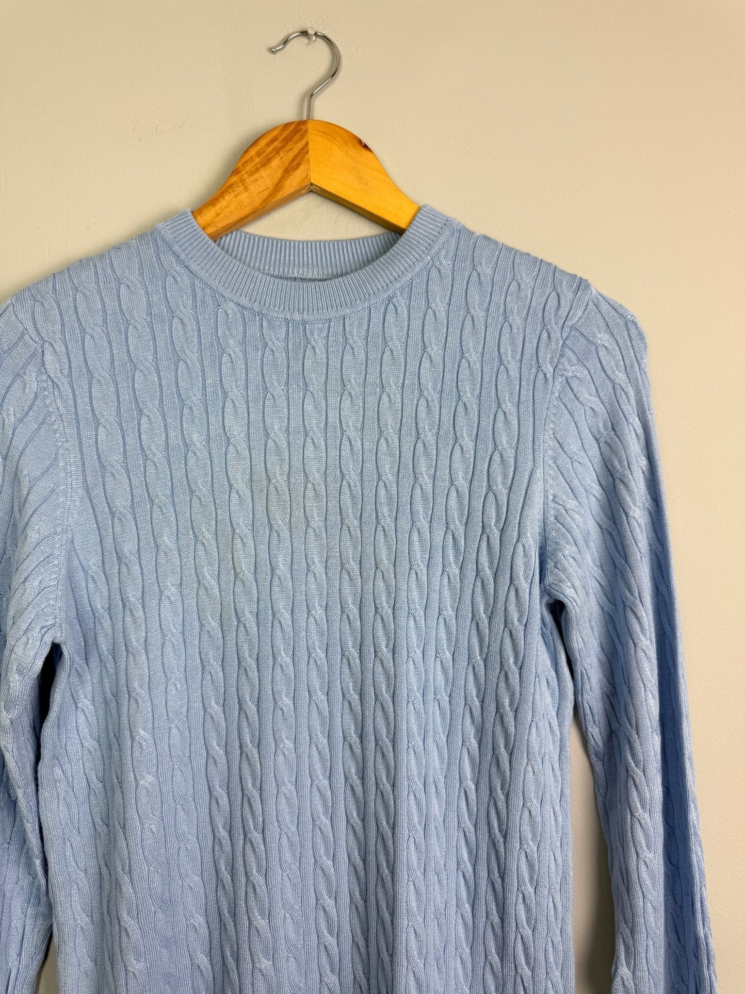 Ladies Ex RI Blue Cable Knit Jumper - Size M - Discounted high street clothing for children, ladies and men including everyday wear and seasonal styles. UK online