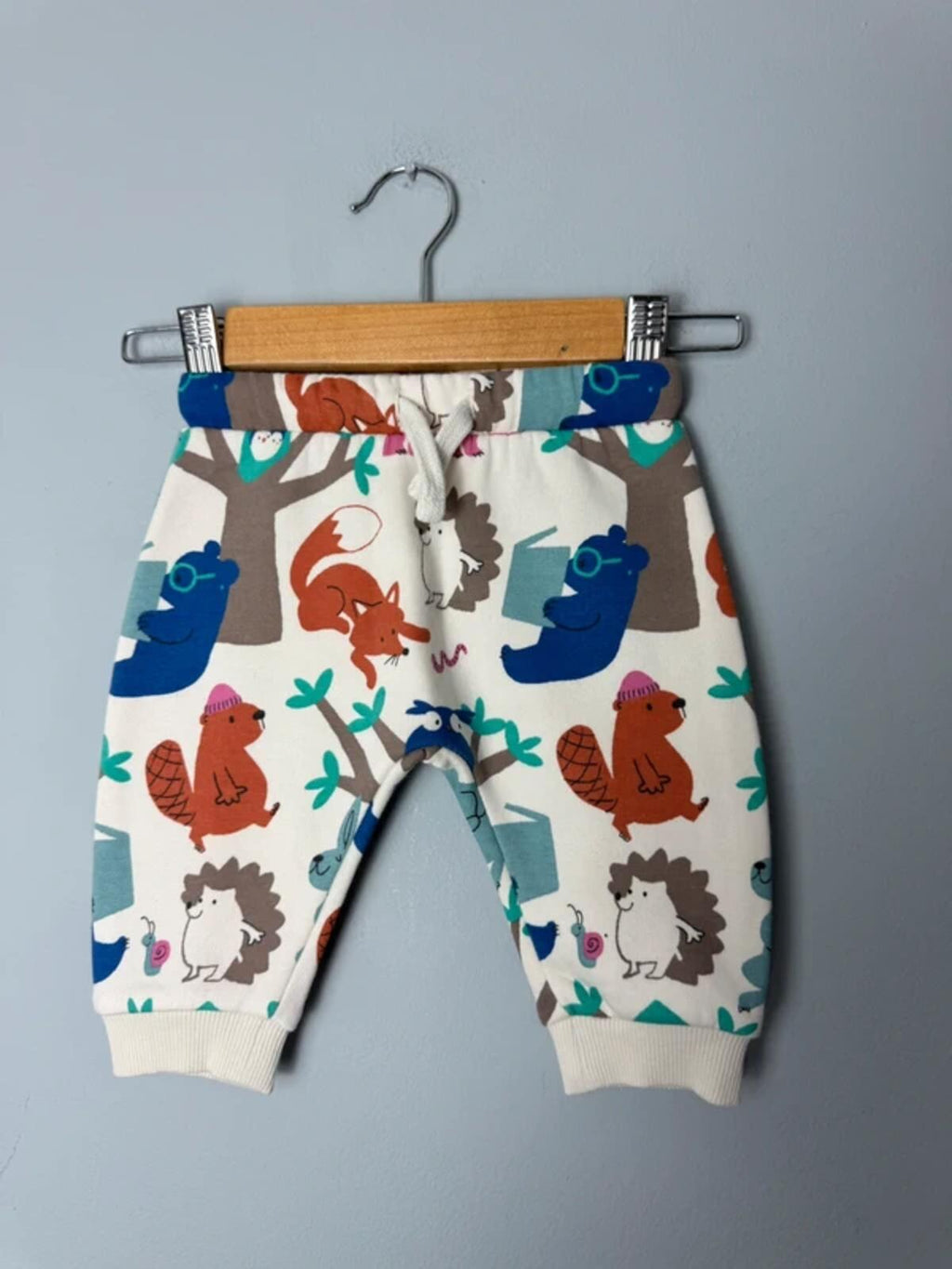 M&S Cream & Multicolour Squirrel & Hedgehog Jogging Bottoms - Boys 0 - 3 Months - Discounted high street clothing for children, ladies and men including everyday wear and seasonal styles. UK online