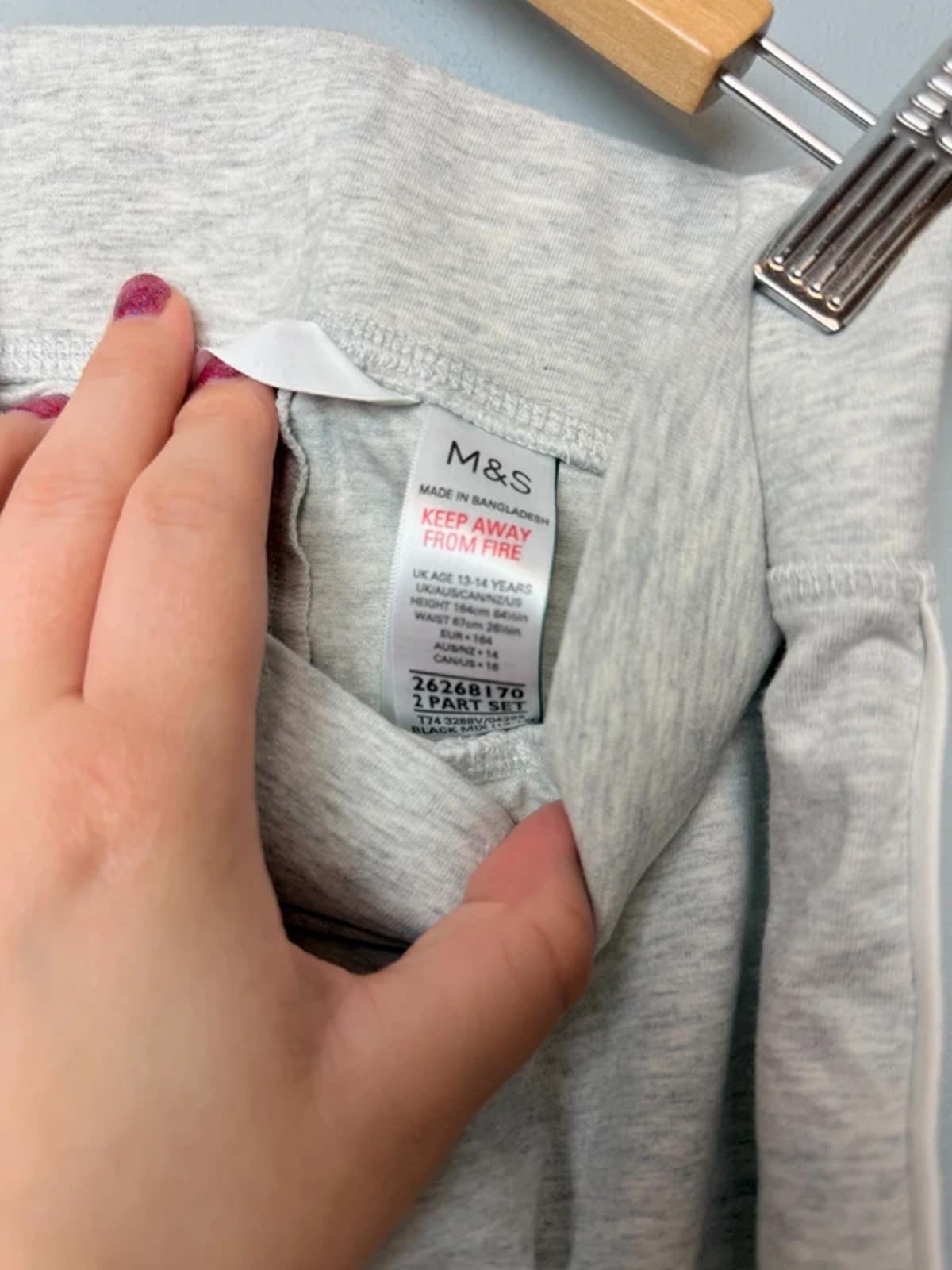 M&S Grey & White Pinstripe Leggings Girls Size 13 - 14 Years - Discounted high street clothing for children, ladies and men including everyday wear and seasonal styles. UK online