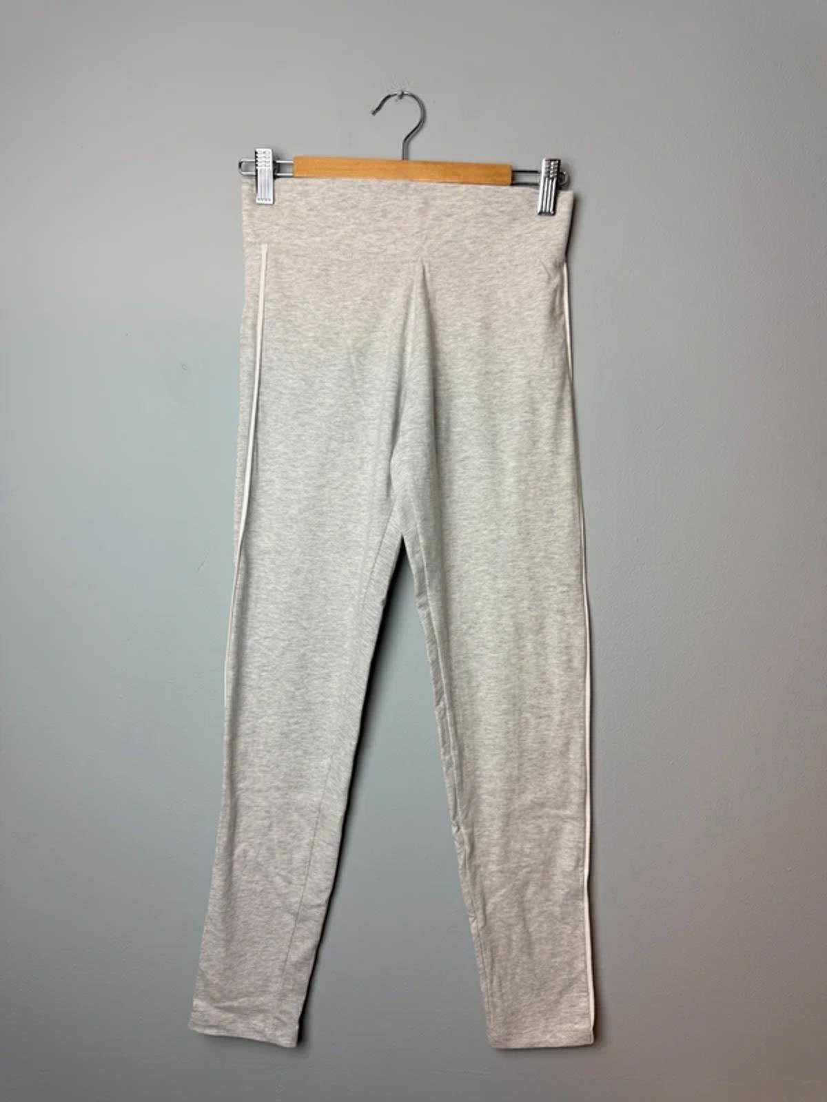 M&S Grey & White Pinstripe Leggings Girls Size 13 - 14 Years - Discounted high street clothing for children, ladies and men including everyday wear and seasonal styles. UK online