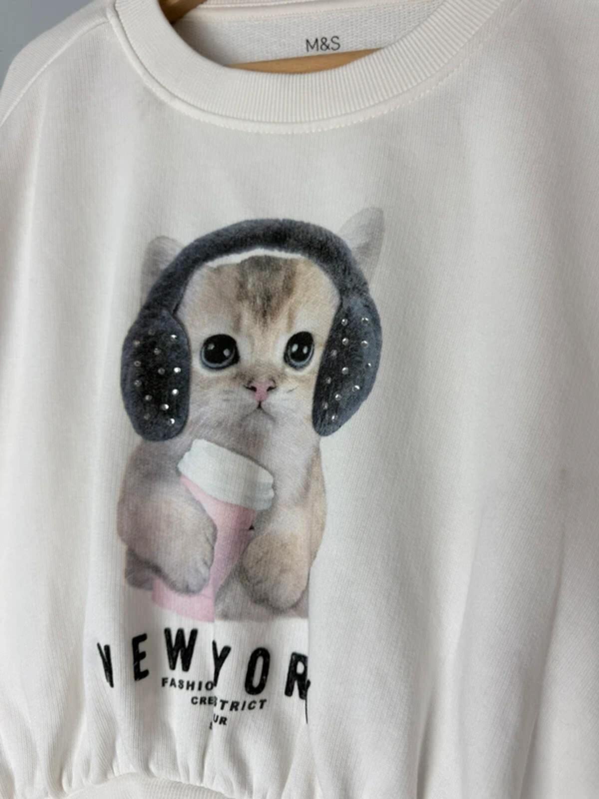 NEW Ex M&S Cream Kitten Cropped Sweater Jumper - Girls 9 - 10 Years - Discounted high street clothing for children, ladies and men including everyday wear and seasonal styles. UK online