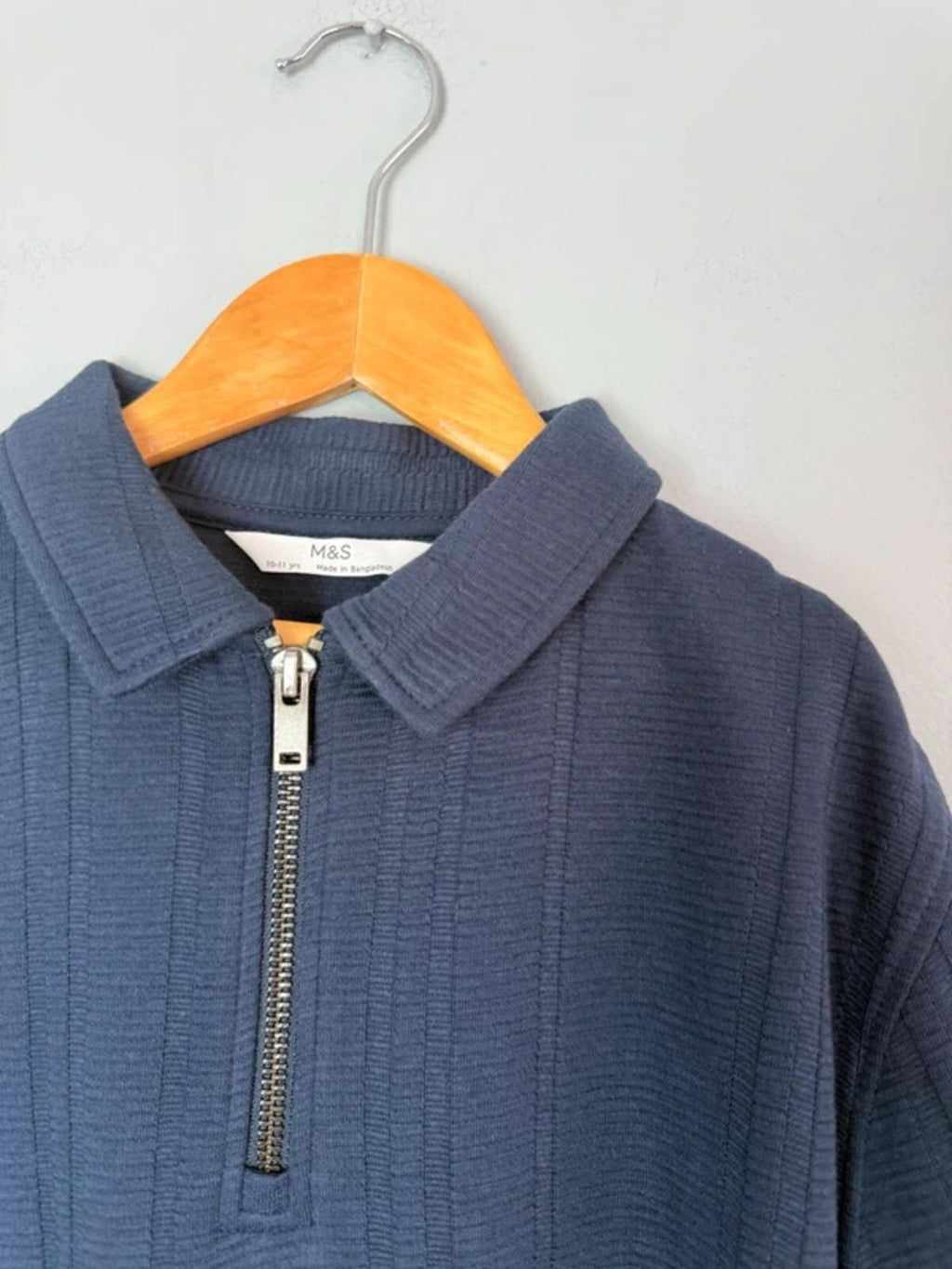 NEW Ex M&S Navy Ribbed Quarter Zip Short Sleeve Polo Shirt - Boys 10 - 11 Years - Discounted high street clothing for children, ladies and men including everyday wear and seasonal styles. UK online