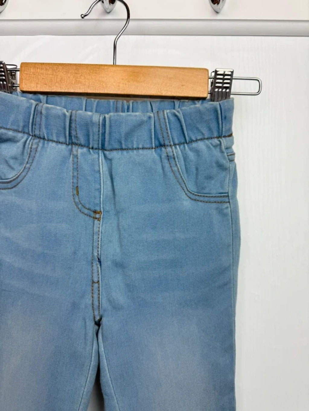 NEW Ex Next Light Blue Denim Jeggings - Girls 3 - 4 Years - Discounted high street clothing for children, ladies and men including everyday wear and seasonal styles. UK online