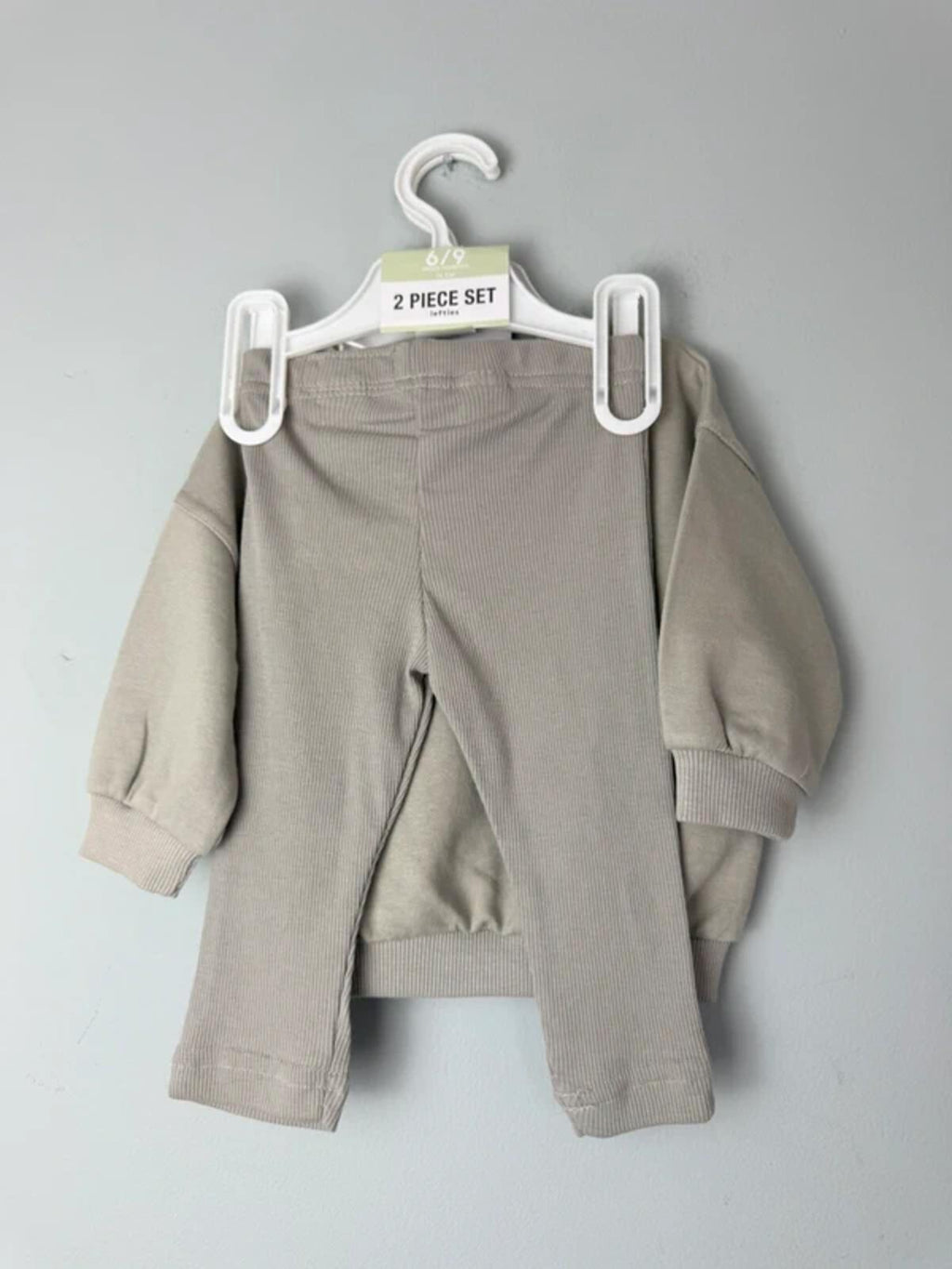 NEW Lefties Peanuts Snoopy 2 Piece Co - ord Jumper & Leggings - Unisex 6 - 9 Months - Discounted high street clothing for children, ladies and men including everyday wear and seasonal styles. UK online