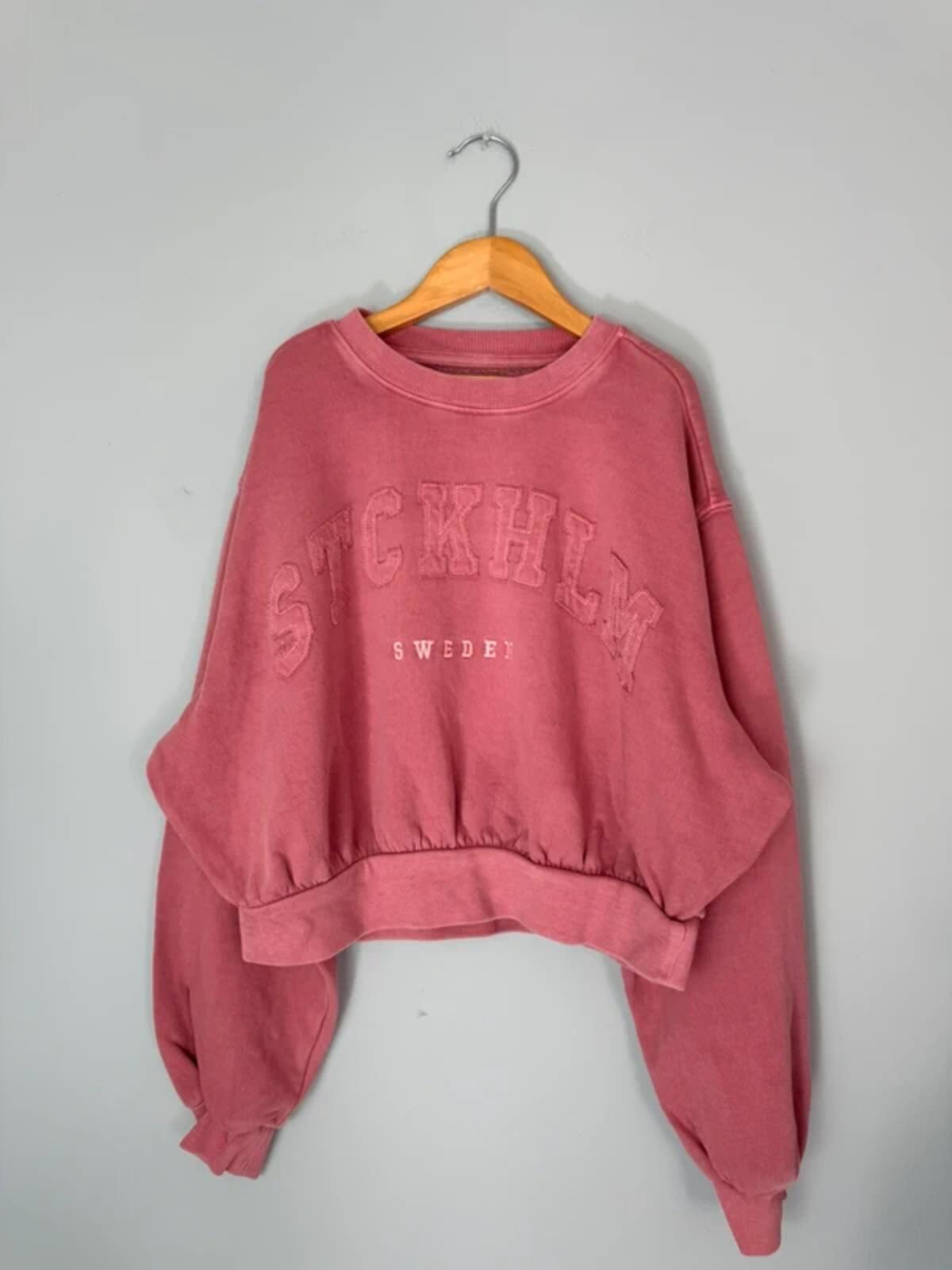 NEW M&S Faded Pink Sweden Stockholm Varsity Style Cropped Sweater Girls 11 - 12 Years - Discounted high street clothing for children, ladies and men including everyday wear and seasonal styles. UK online