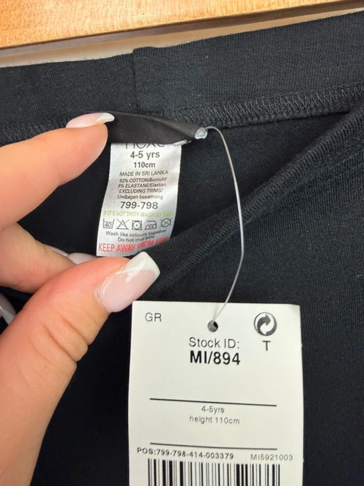 NEW Next Plain Black Leggings - Girls 4 - 5 Years - Discounted high street clothing for children, ladies and men including everyday wear and seasonal styles. UK online