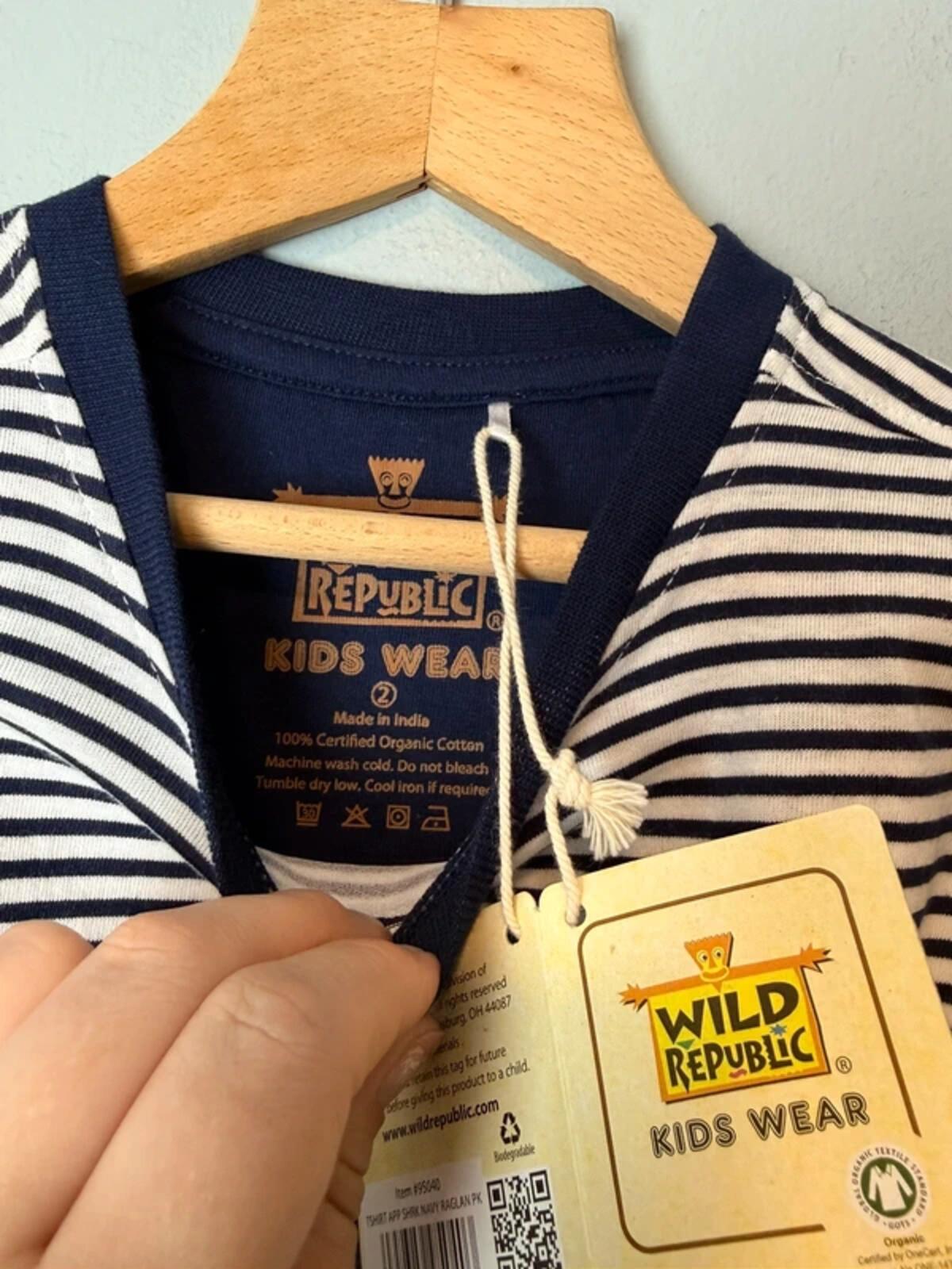 NEW Wild Republic Organic Cotton Appliqué Shark - Top Boys Girls 2 Years - Discounted high street clothing for children, ladies and men including everyday wear and seasonal styles. UK online