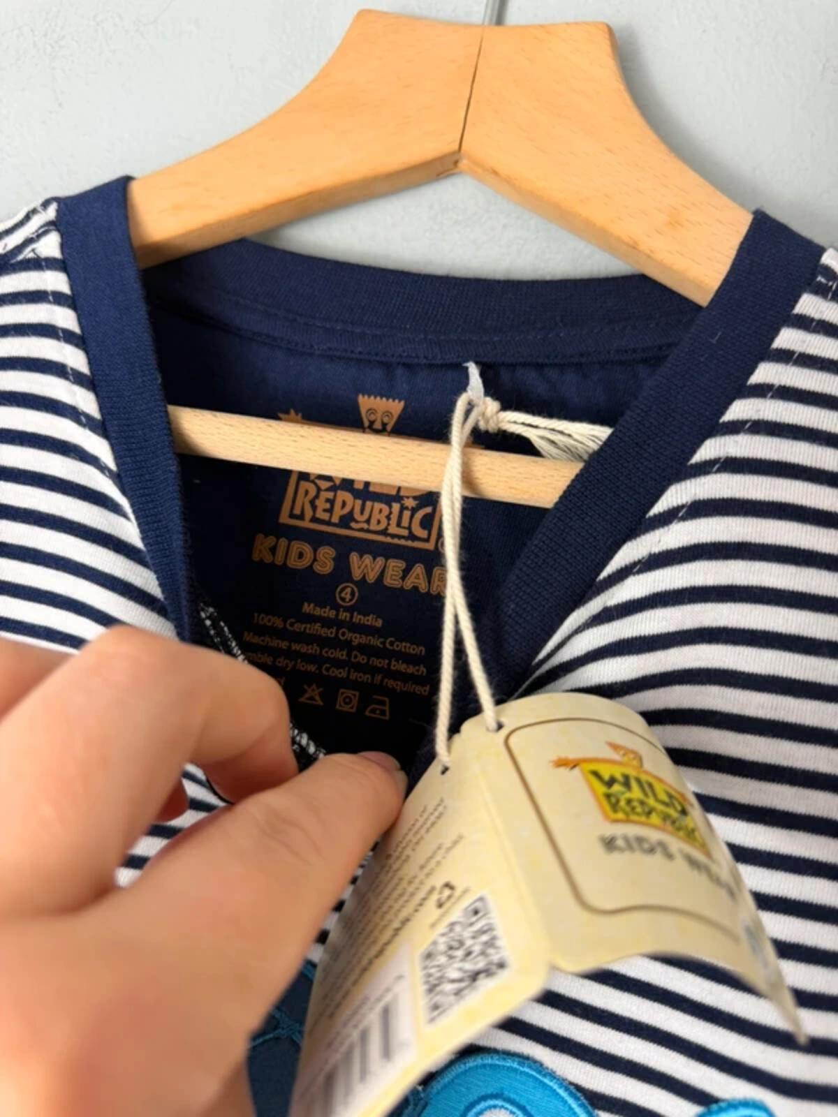 NEW Wild Republic Tortoise Top Organic Cotton Striped T-Shirt - Unisex Age 4 - Discounted high street clothing for children, ladies and men including everyday wear and seasonal styles. UK online