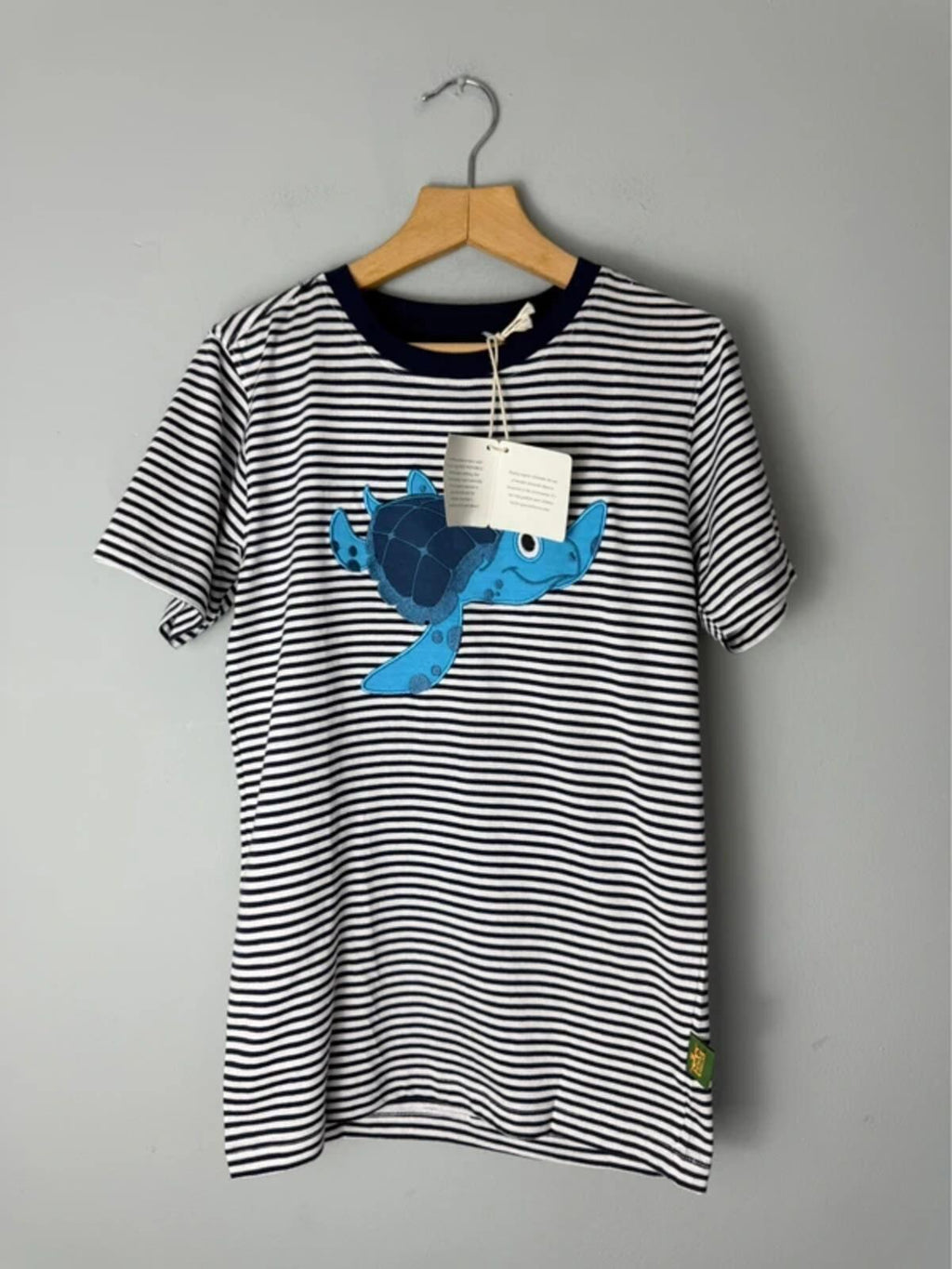 NEW Wild Republic Tortoise Top Organic Cotton Striped T-Shirt - Unisex Age 4 - Discounted high street clothing for children, ladies and men including everyday wear and seasonal styles. UK online
