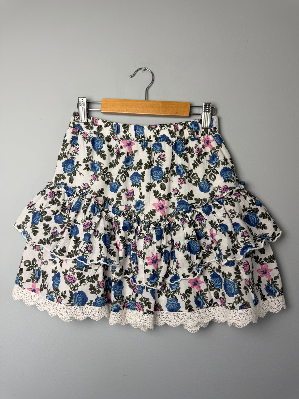 NWOT's River Island Floral Skirt - Girls 9 - 10 Years - Discounted high street clothing for children, ladies and men including everyday wear and seasonal styles. UK online