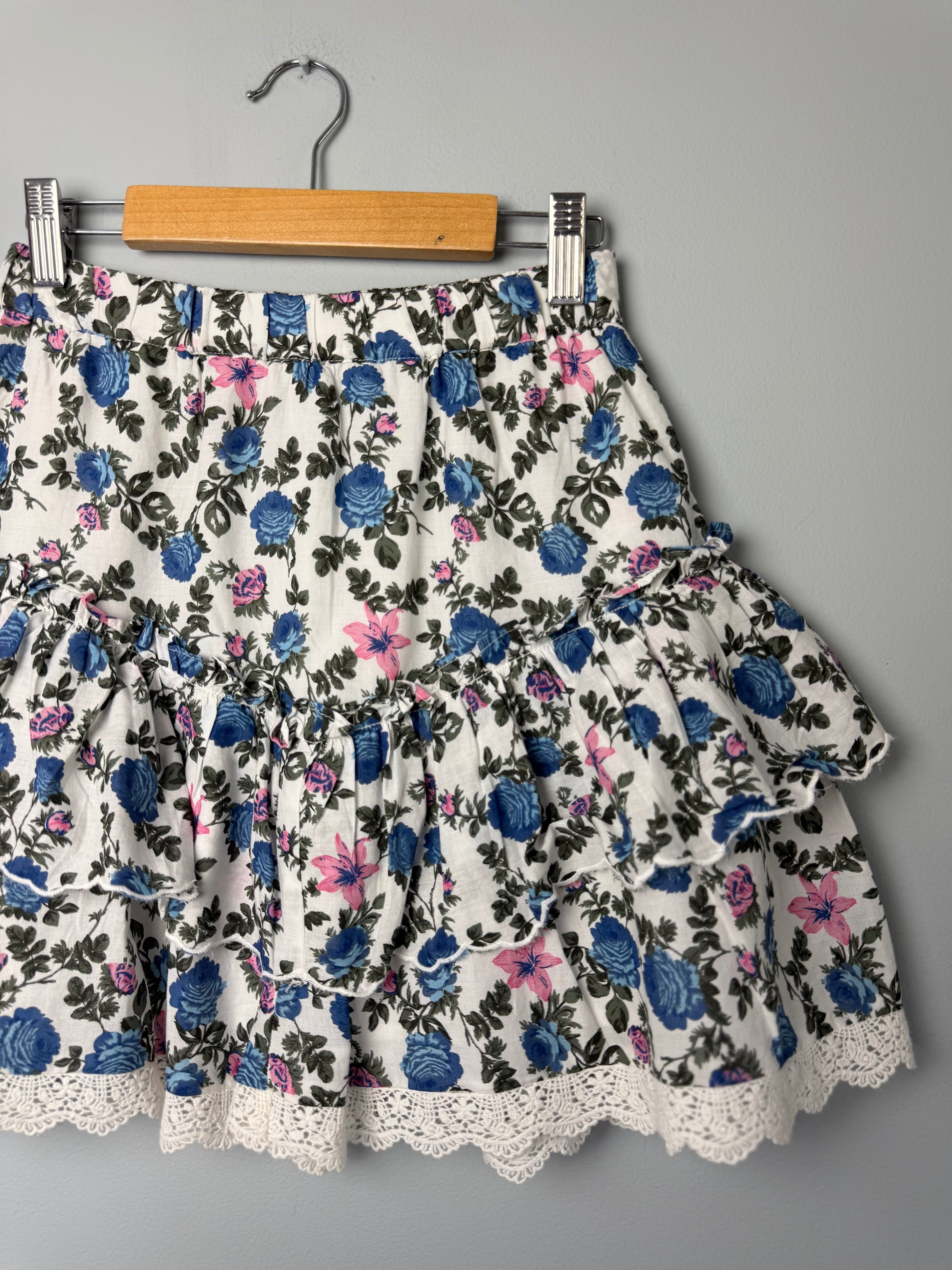 NWOT's River Island Floral Skirt - Girls 9 - 10 Years - Discounted high street clothing for children, ladies and men including everyday wear and seasonal styles. UK online