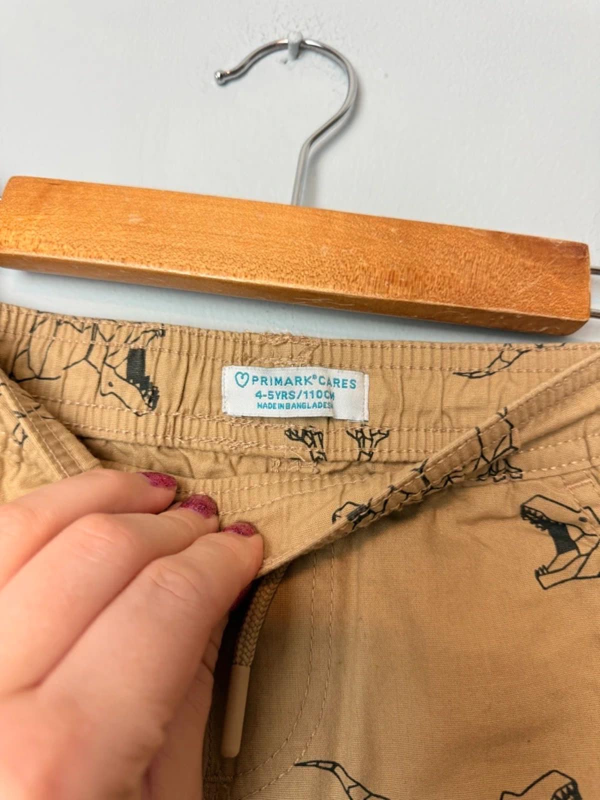Primark Light Brown Tan Robotic Dinosaur Chino Shorts Boys 4 - 5 Years - Discounted high street clothing for children, ladies and men including everyday wear and seasonal styles. UK online