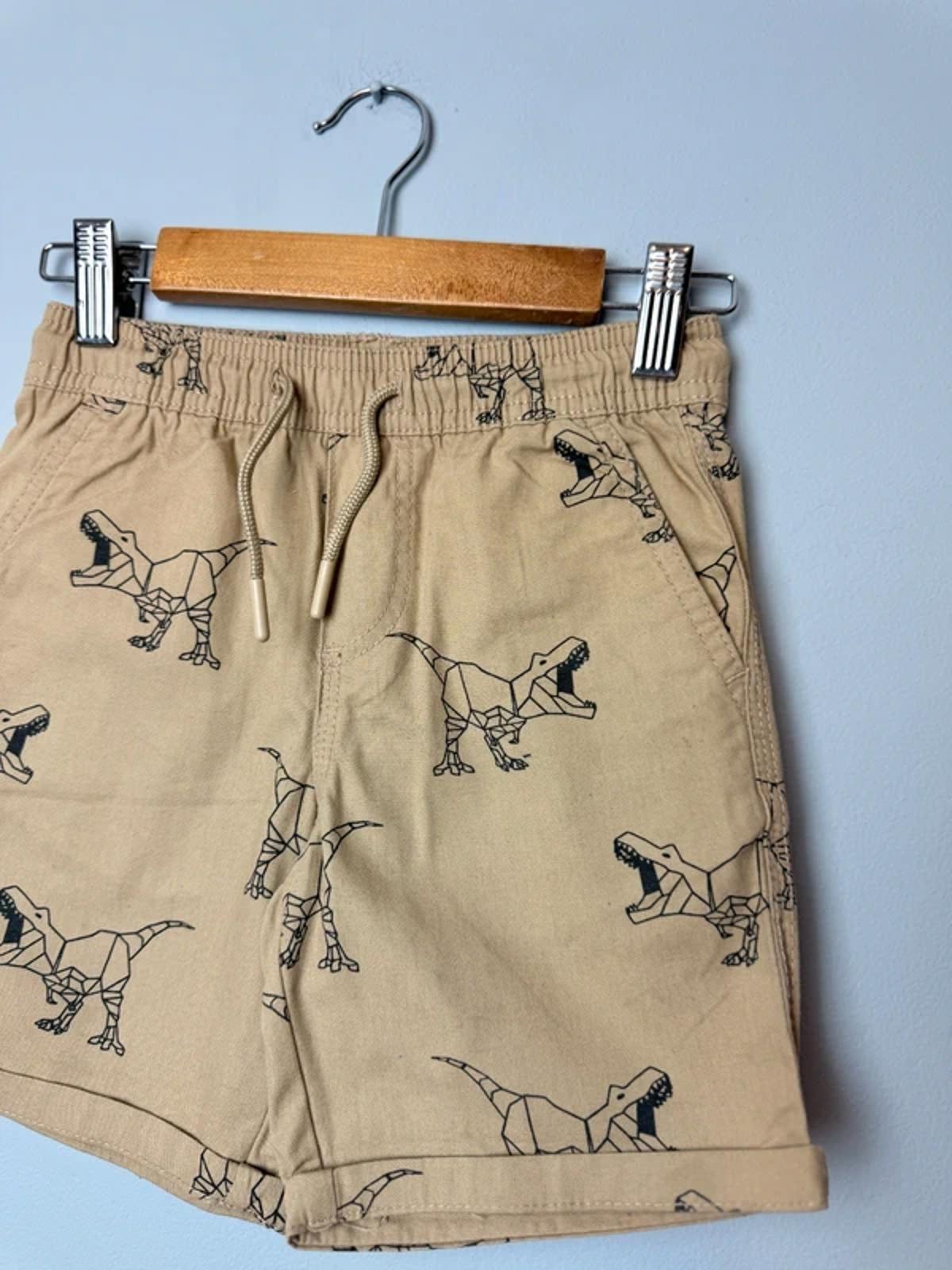 Primark Light Brown Tan Robotic Dinosaur Chino Shorts Boys 4 - 5 Years - Discounted high street clothing for children, ladies and men including everyday wear and seasonal styles. UK online
