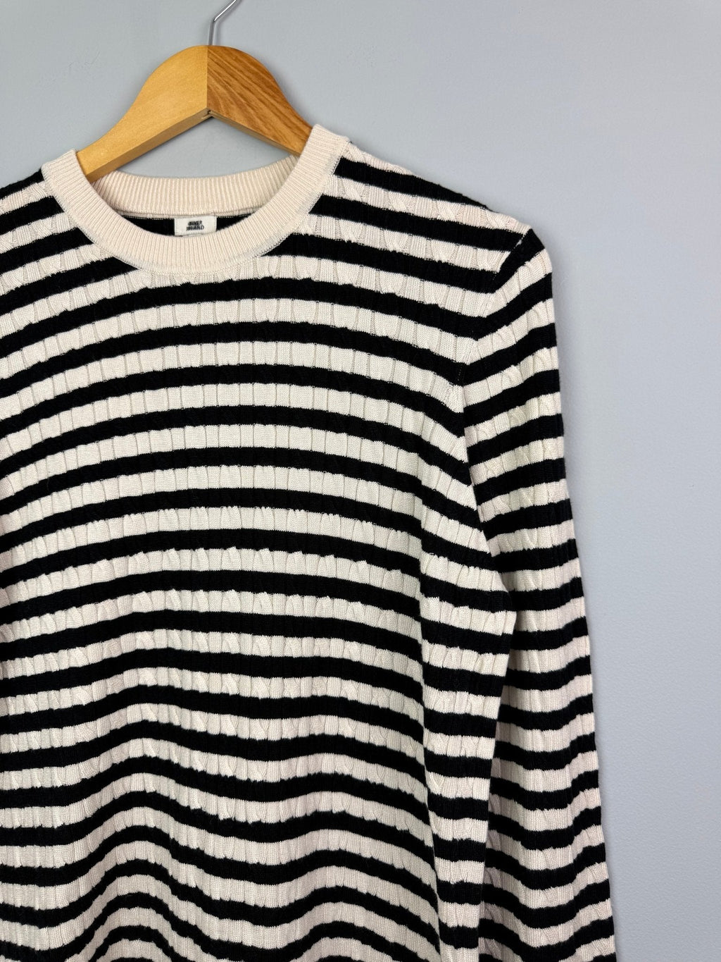 Striped Cable Knit Jumper - Ladies Size Large - Discounted high street clothing for children, ladies and men including everyday wear and seasonal styles. UK online