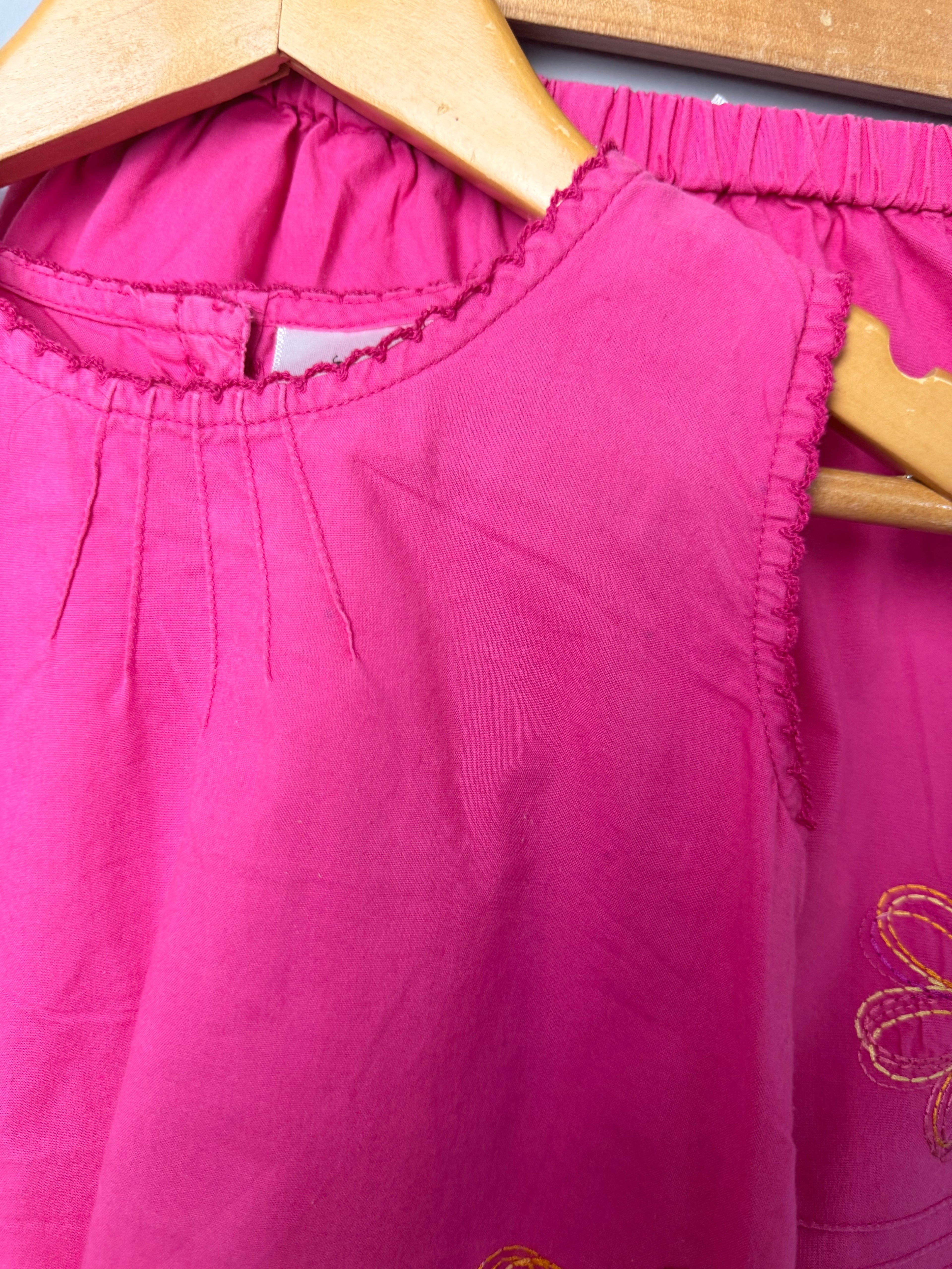 Vintage Ladybird 2 Piece Pink Top & Shorts Outfit - Girls 18 - 24 Months - Discounted high street clothing for children, ladies and men including everyday wear and seasonal styles. UK online