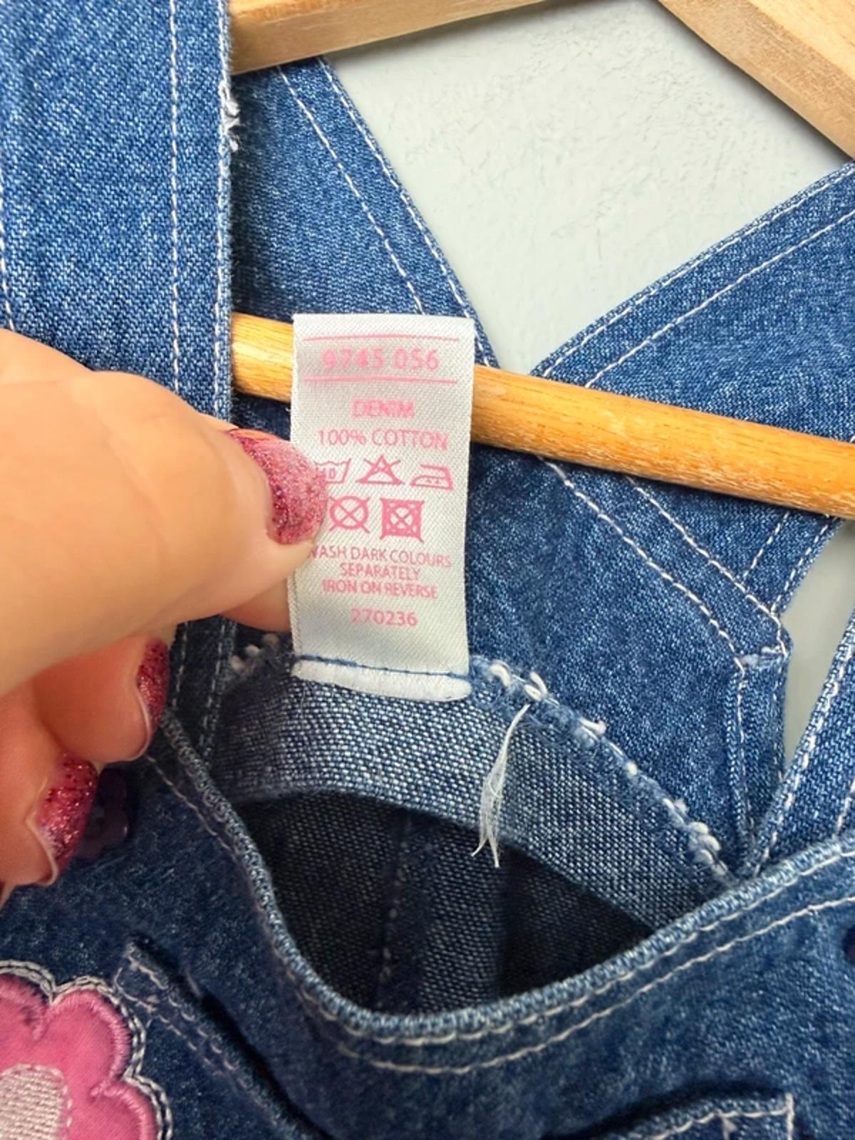Vintage Y2K Girls Denim Short Floral Dungarees Girls 3 - 4 Years - Discounted high street clothing for children, ladies and men including everyday wear and seasonal styles. UK online