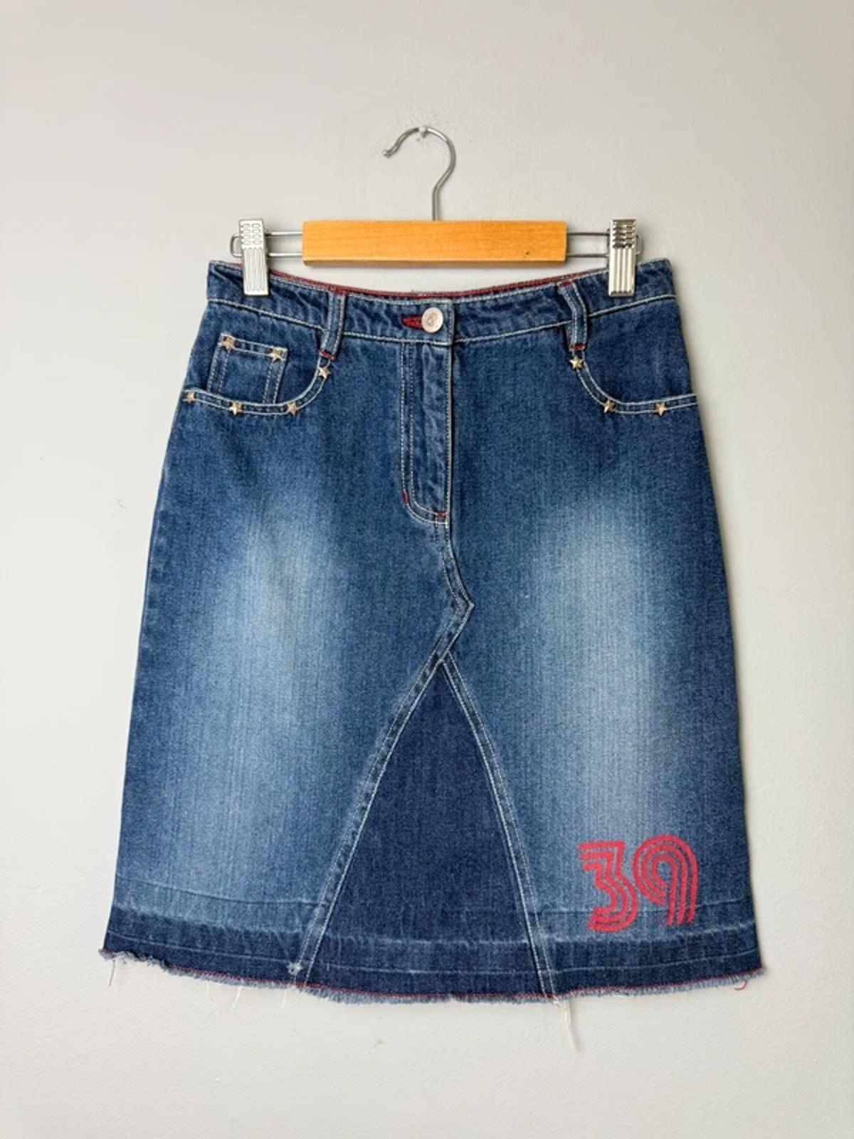 Y2K Vintage Mary - Kate and Ashley Denim Mid Skirt Girls 9 - 10 Years - Discounted high street clothing for children, ladies and men including everyday wear and seasonal styles. UK online